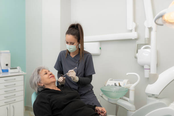 Best Emergency Tooth Extraction in Thunderbolt, GA